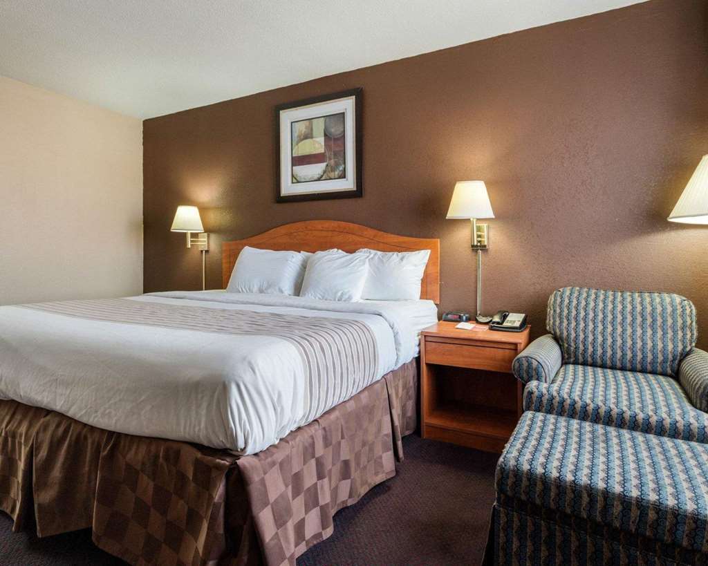 Lone Star Inn Лъбък Стая снимка