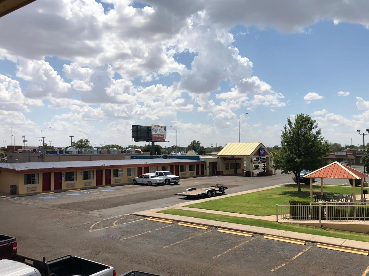 Lone Star Inn Лъбък Екстериор снимка